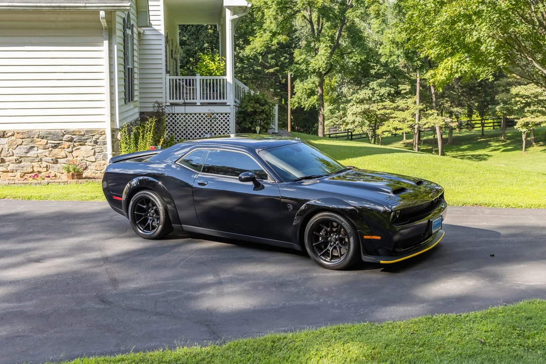 2023 Dodge Challenger SRT Hellcat 3rd Gen - Image 7 of 31