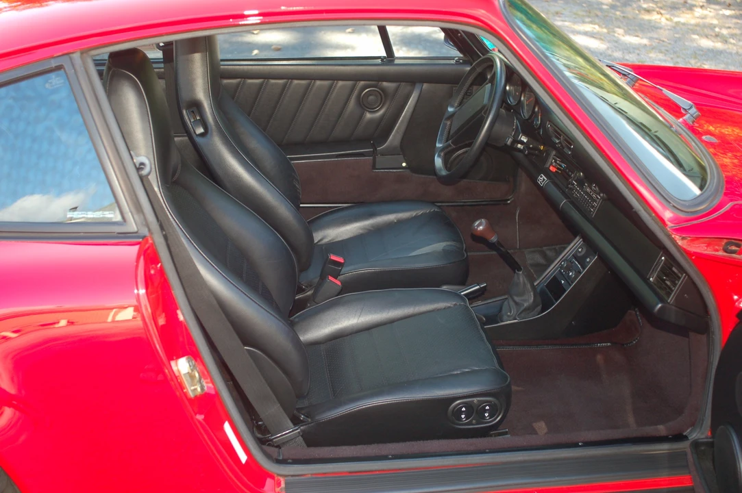 1988 Porsche 911 Carrera 3.2 - Image 19 of 31