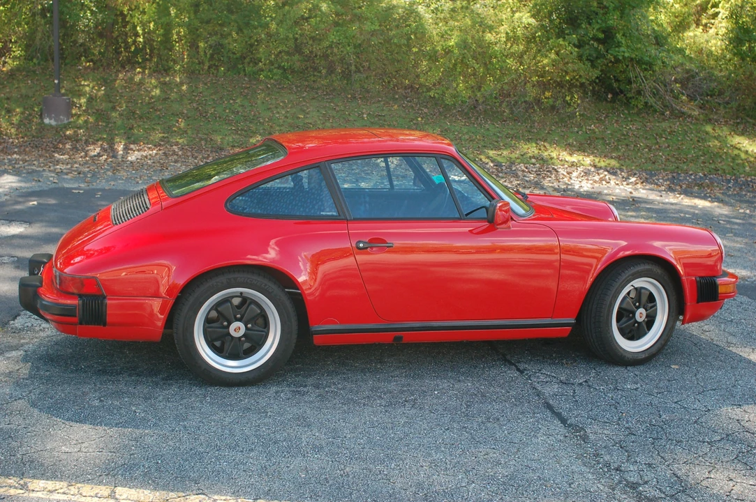 1988 Porsche 911 Carrera 3.2 - Image 3 of 31