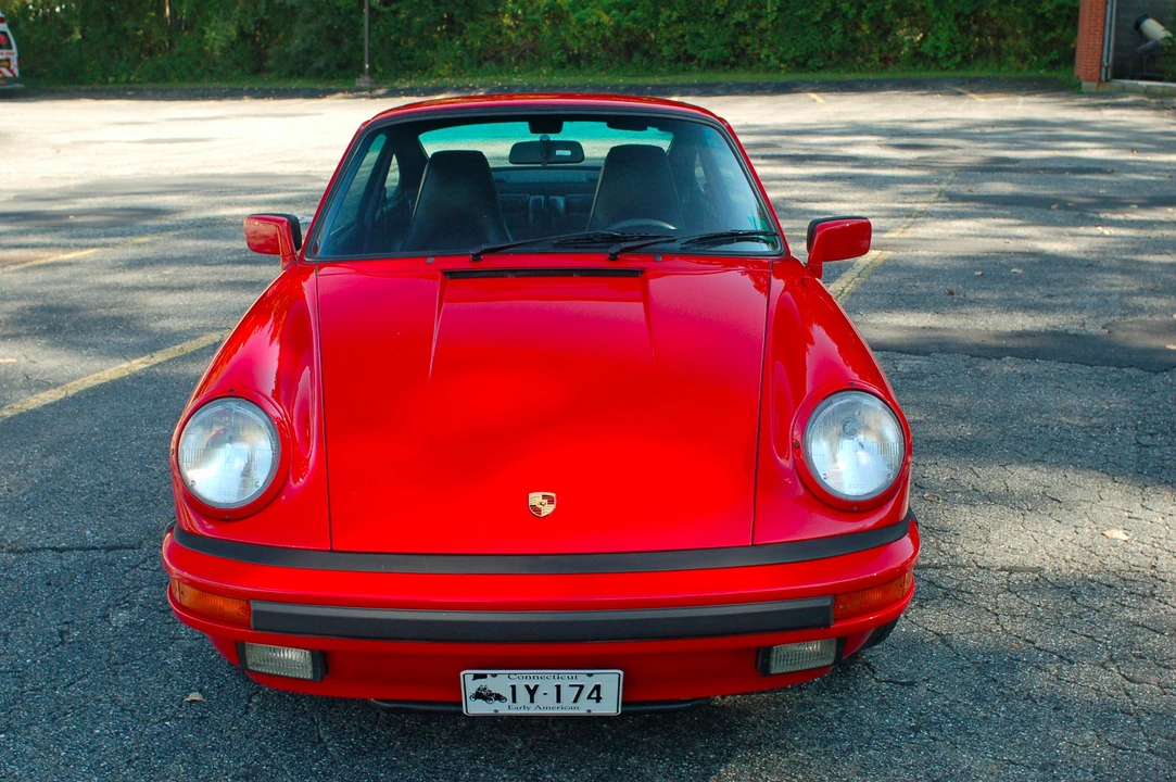 1988 Porsche 911 Carrera 3.2 - Image 8 of 31