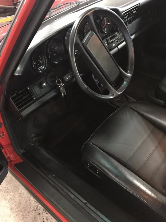 1988 Porsche 911 Carrera 3.2 - Image 27 of 31