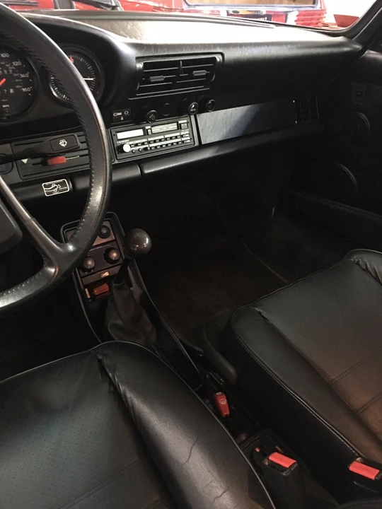 1988 Porsche 911 Carrera 3.2 - Image 17 of 31