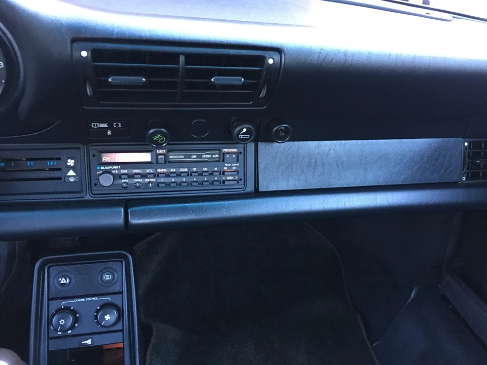 1988 Porsche 911 Carrera 3.2 - Image 16 of 31