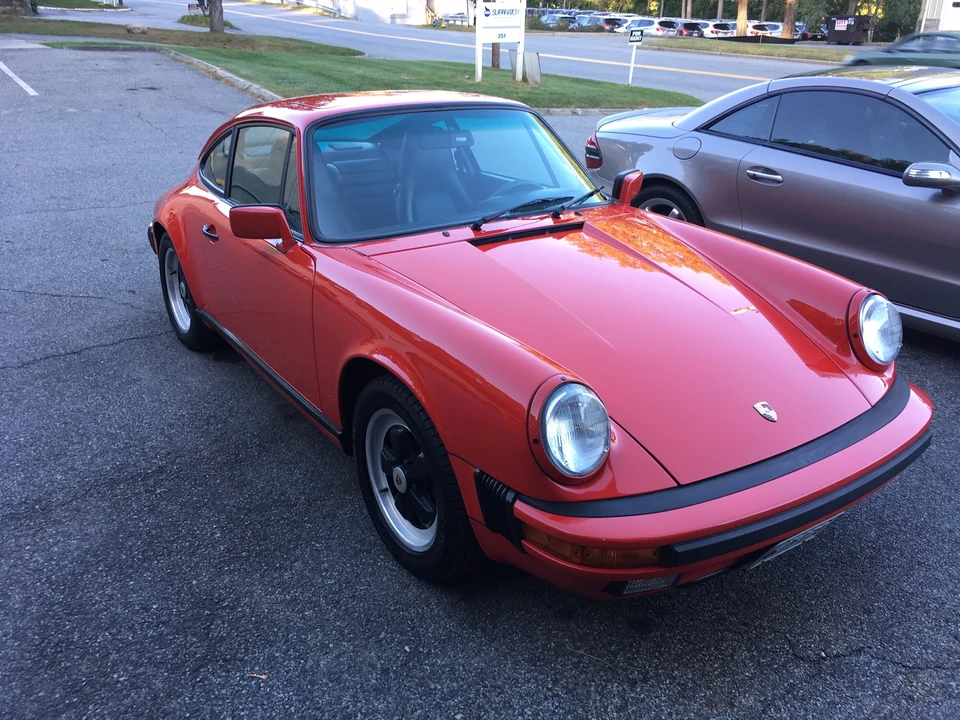1988 Porsche 911 Carrera 3.2 - Image 5 of 31