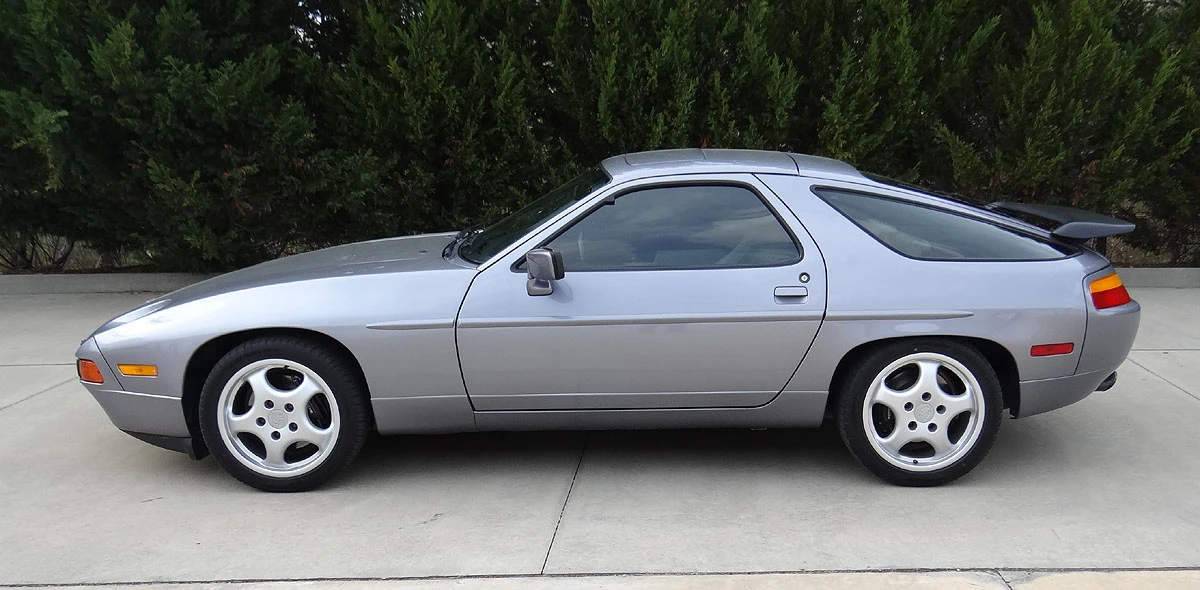 1988 Porsche 928 S4 - Image 10 of 31