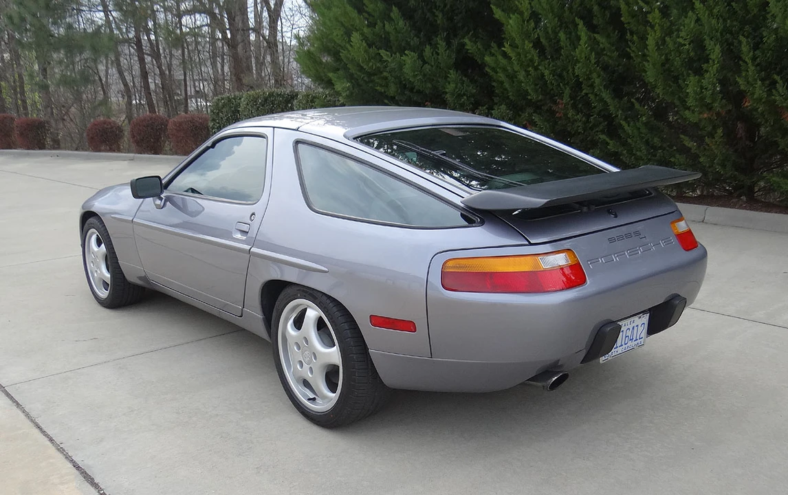 1988 Porsche 928 S4 - Image 12 of 31