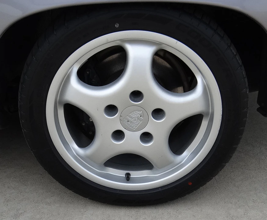 1988 Porsche 928 S4 - Image 25 of 31