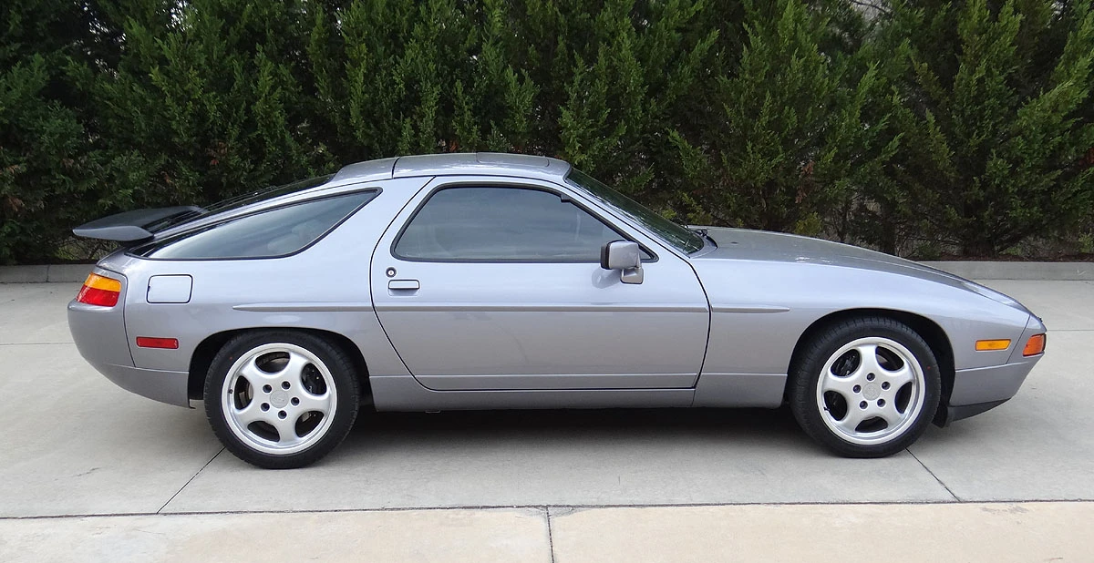 1988 Porsche 928 S4 - Image 9 of 31