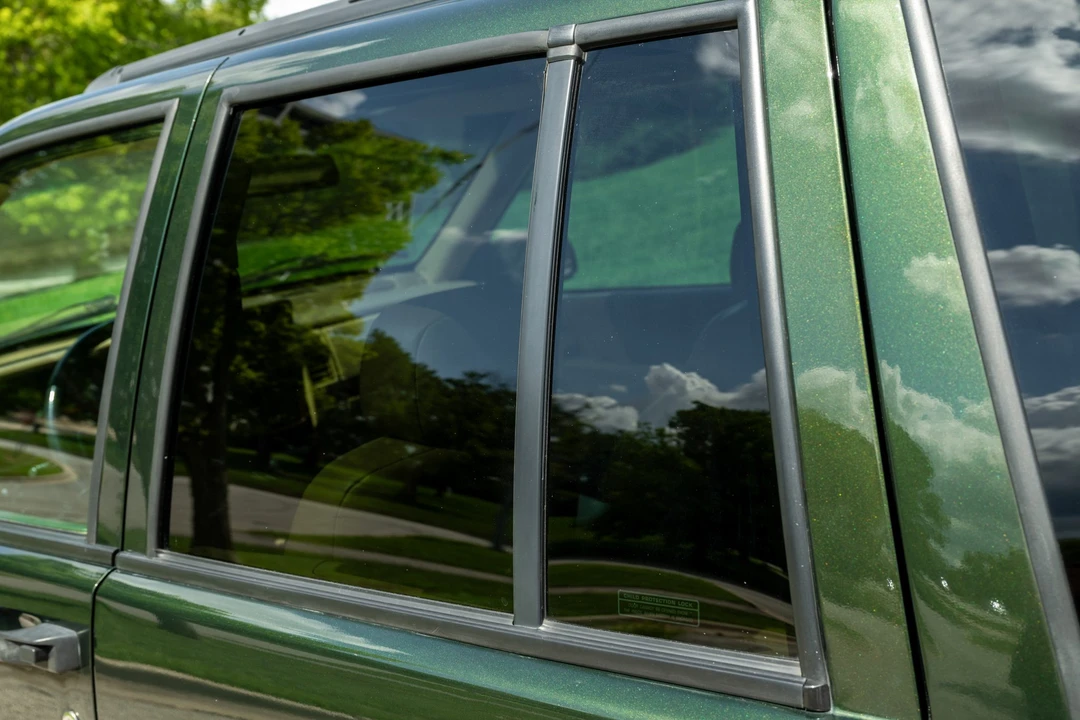 1995 Jeep ZJ Grand Wagoneer - Image 23 of 31