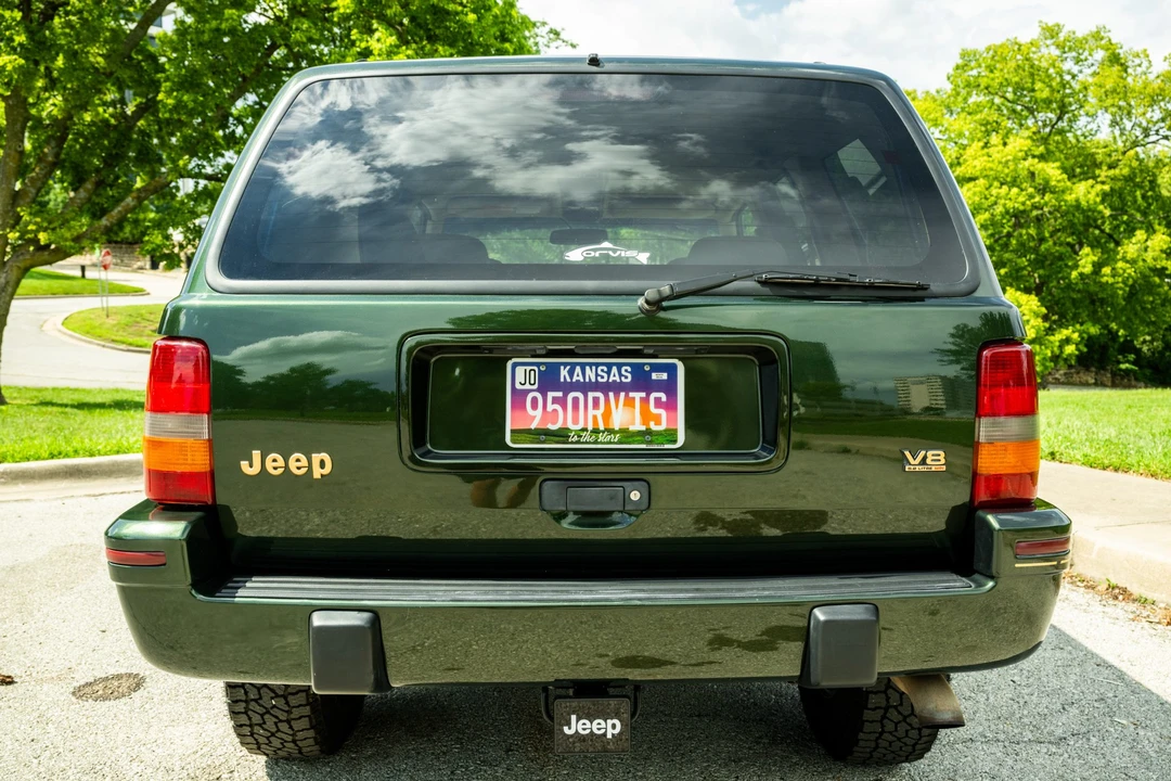 1995 Jeep ZJ Grand Wagoneer - Image 17 of 31