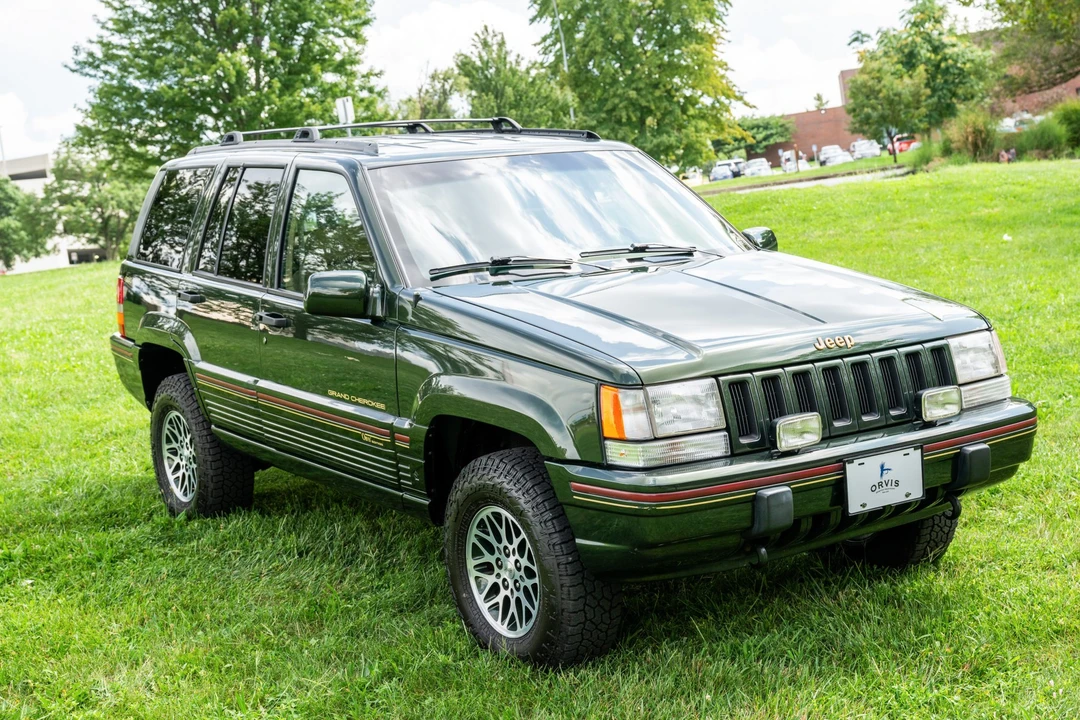 1995 Jeep ZJ Grand Wagoneer - Image 4 of 31