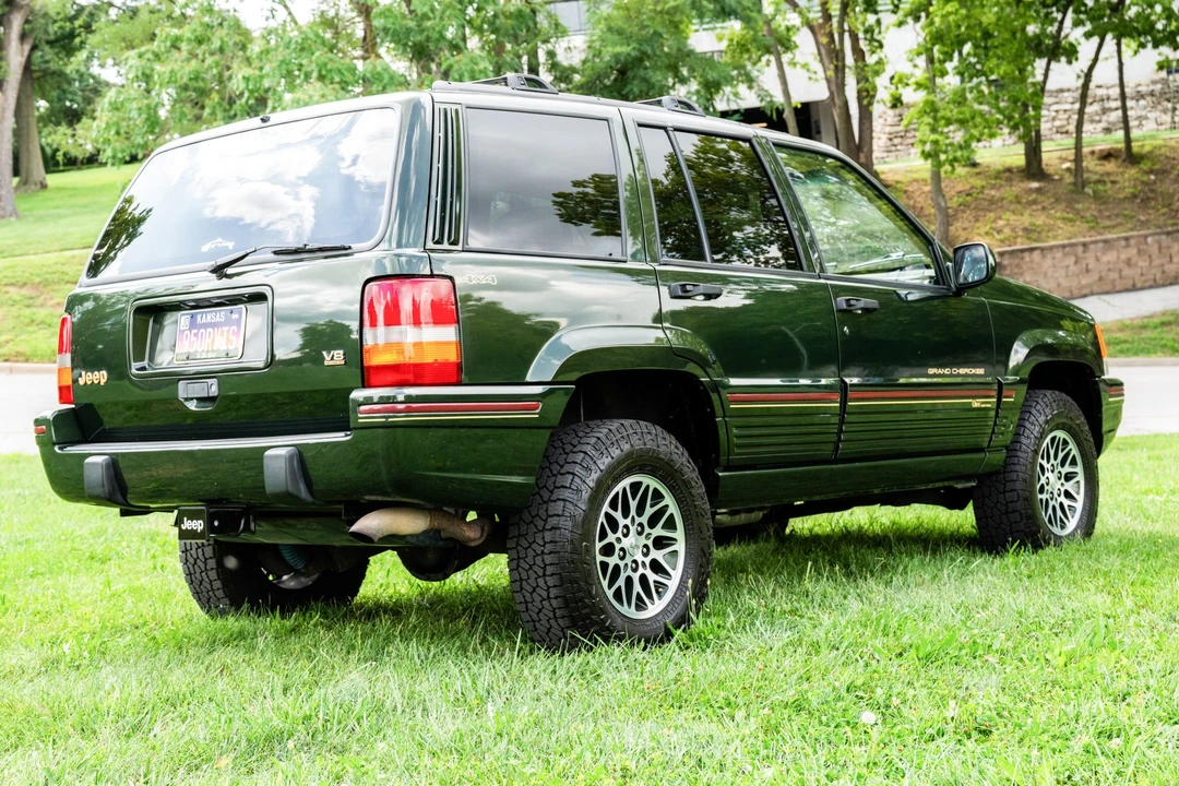 1995 Jeep ZJ Grand Wagoneer - Image 6 of 31
