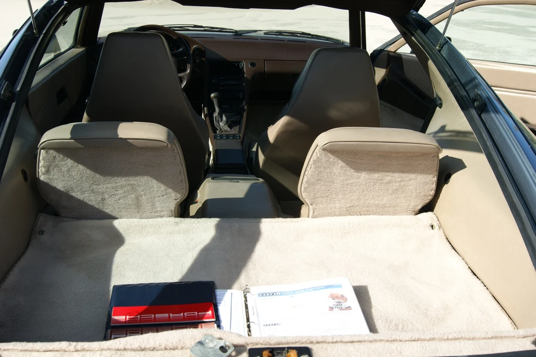 1983 Porsche 928 S - Image 27 of 31
