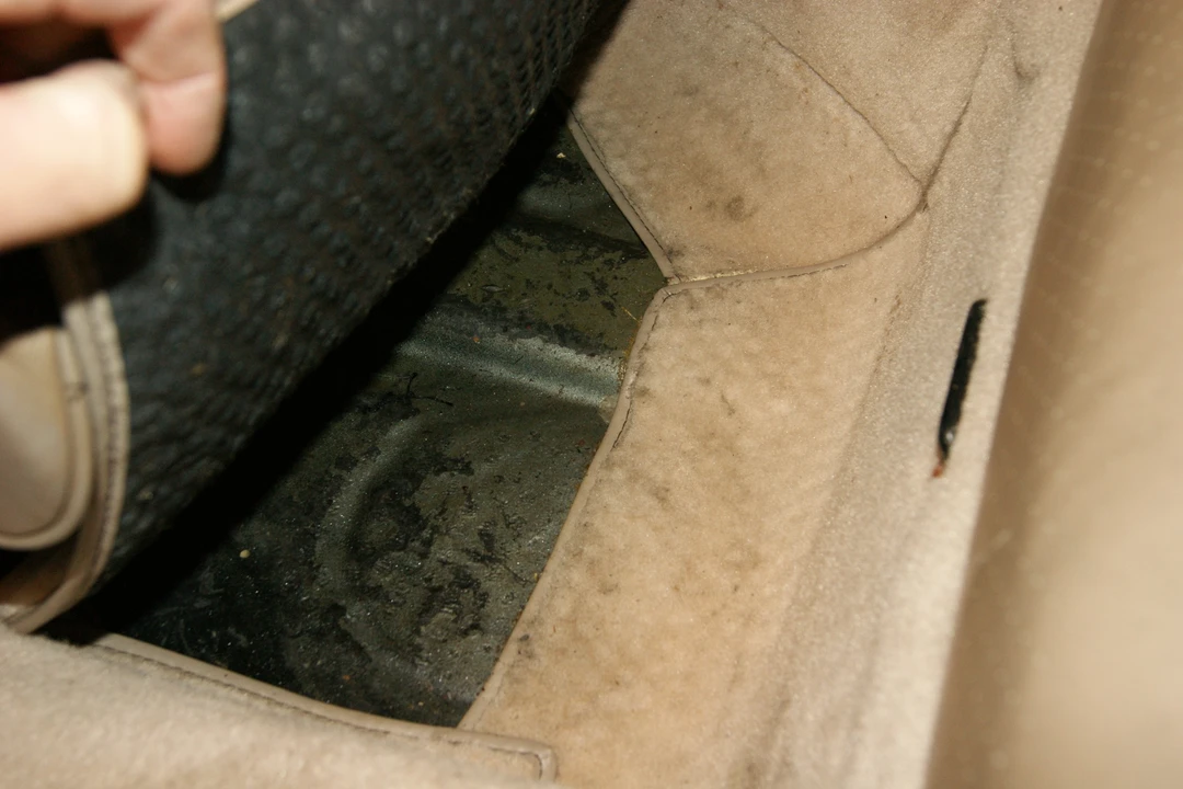 1983 Porsche 928 S - Image 17 of 31