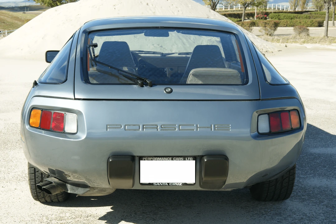 1983 Porsche 928 S - Image 6 of 31