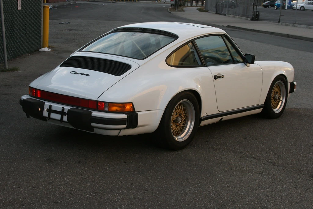 1988 Porsche 911 Carrera 3.2 - Image 3 of 31