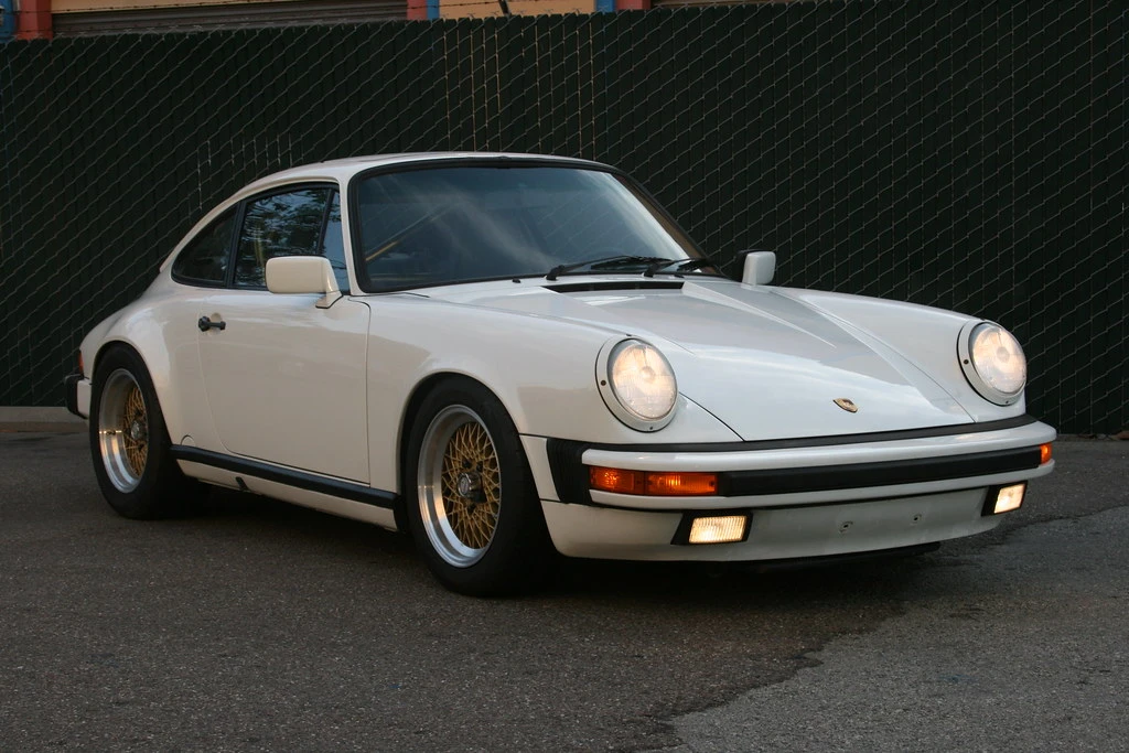 1988 Porsche 911 Carrera 3.2 - Image 4 of 31