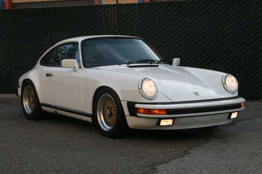 1988 Porsche 911 Carrera 3.2 - Image 4 of 31