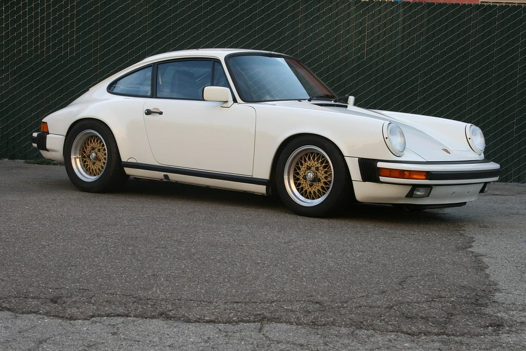 1988 Porsche 911 Carrera 3.2 - Image 5 of 31