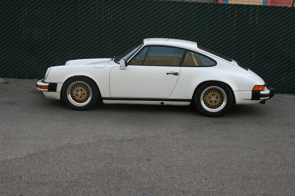 1988 Porsche 911 Carrera 3.2 - Image 7 of 31