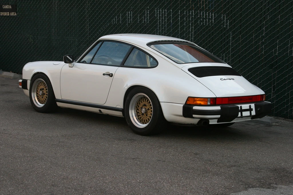 1988 Porsche 911 Carrera 3.2 - Image 9 of 31