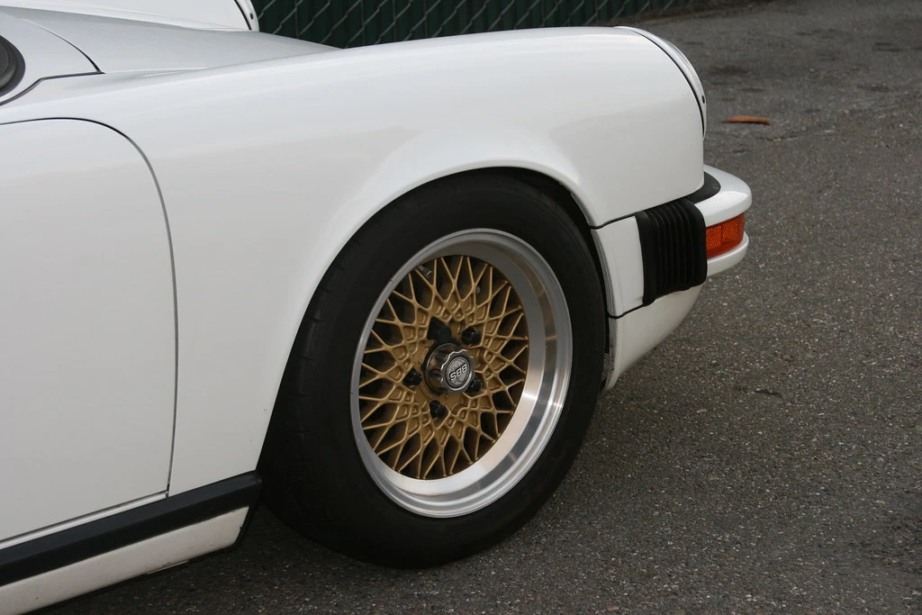 1988 Porsche 911 Carrera 3.2 - Image 11 of 31