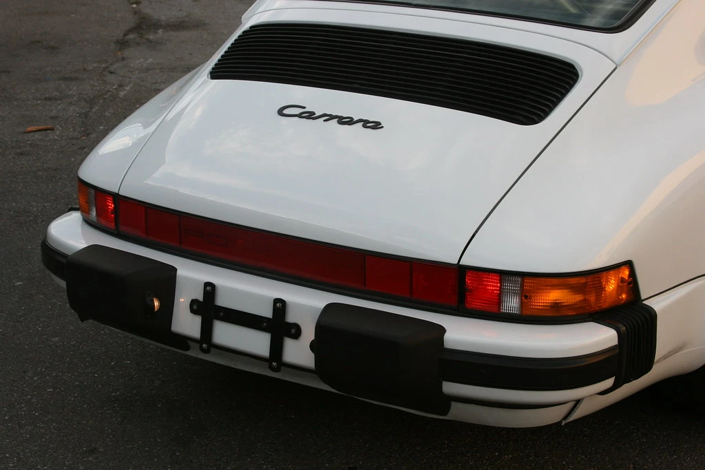 1988 Porsche 911 Carrera 3.2 - Image 13 of 31