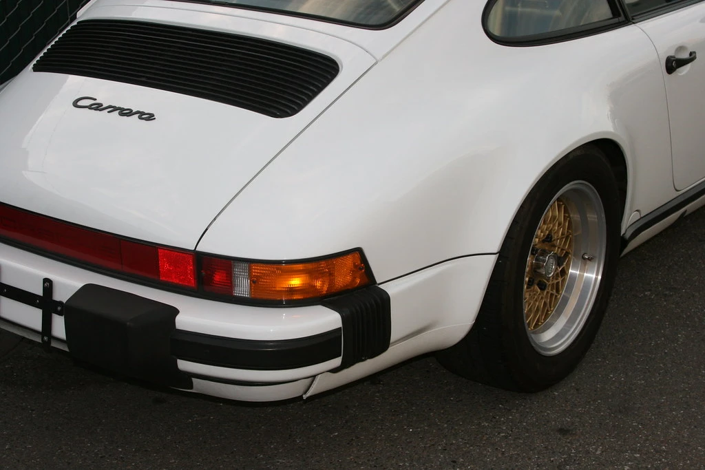 1988 Porsche 911 Carrera 3.2 - Image 14 of 31