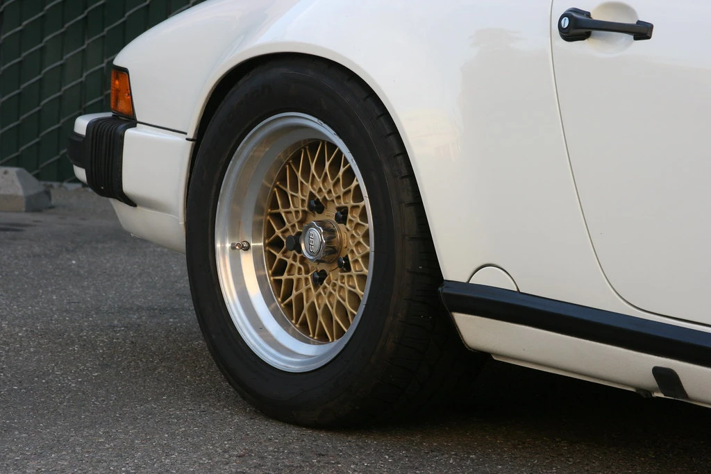 1988 Porsche 911 Carrera 3.2 - Image 15 of 31