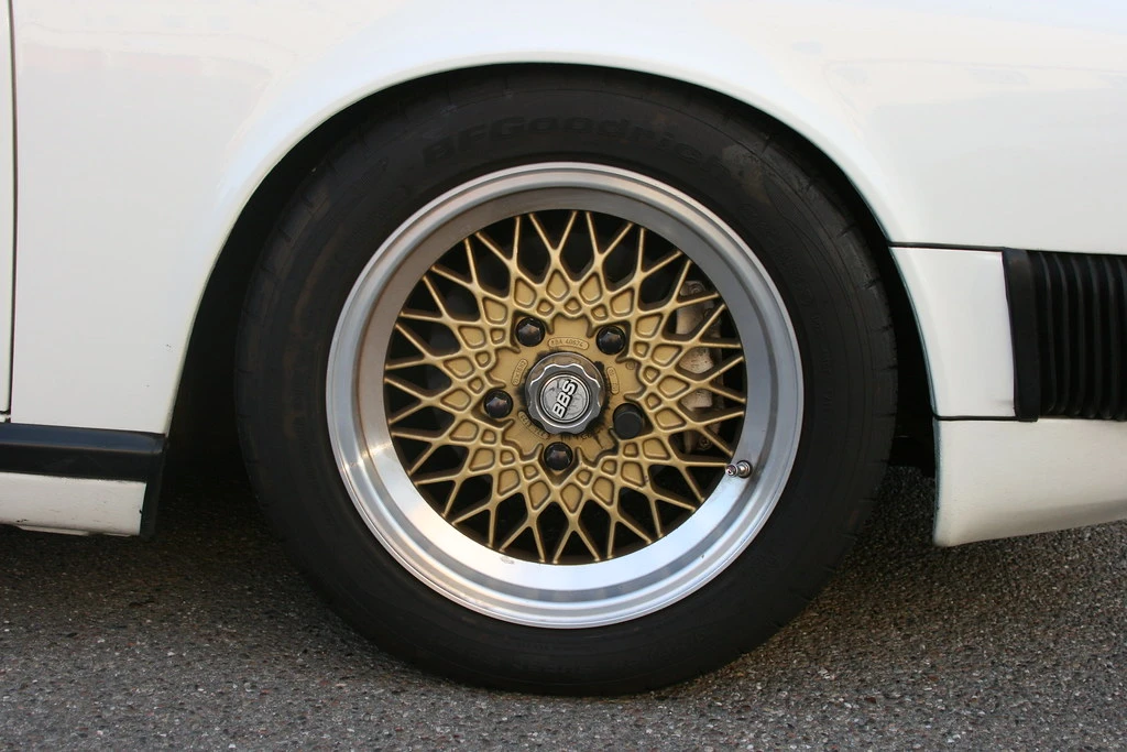 1988 Porsche 911 Carrera 3.2 - Image 17 of 31