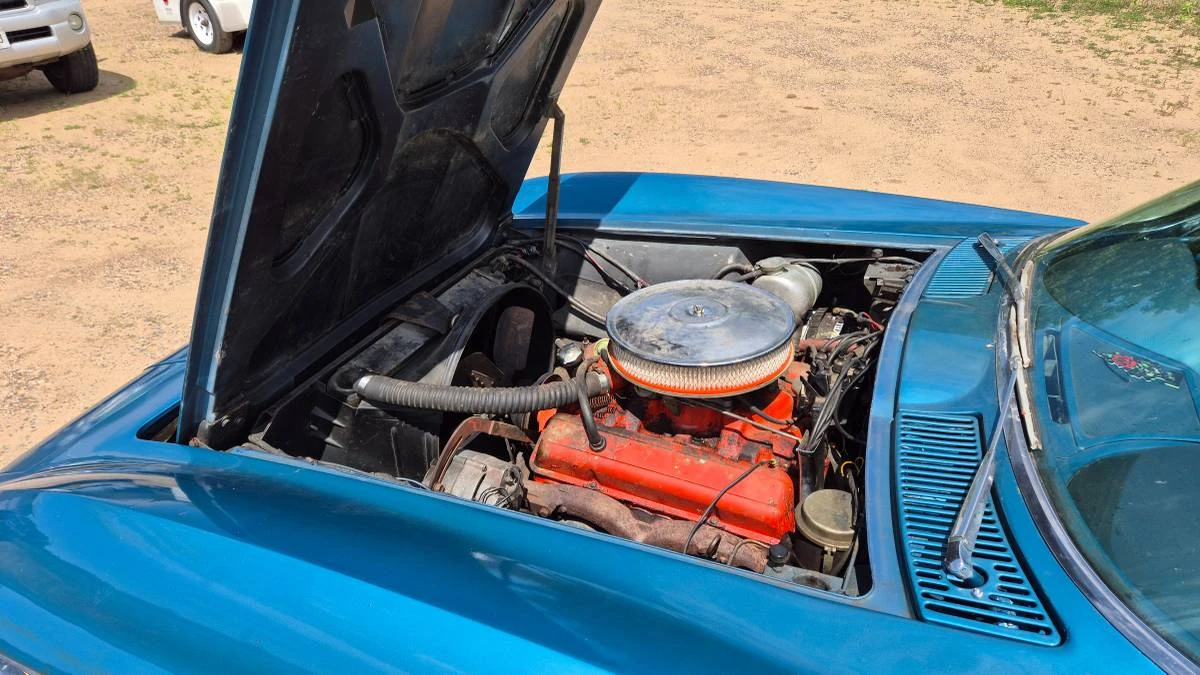 1965 Chevrolet Corvette C2 - Image 6 of 8