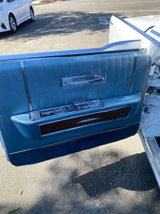 1965 Lincoln Continental 4th Gen - Image 6 of 21