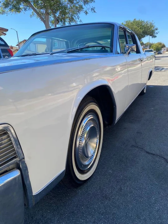 1965 Lincoln Continental 4th Gen - Image 5 of 21