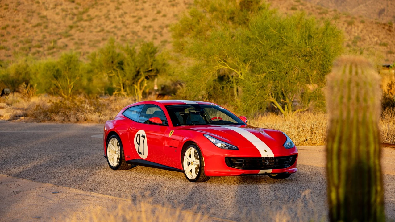 2018 Ferrari GTC4Lusso - Image 21 of 31