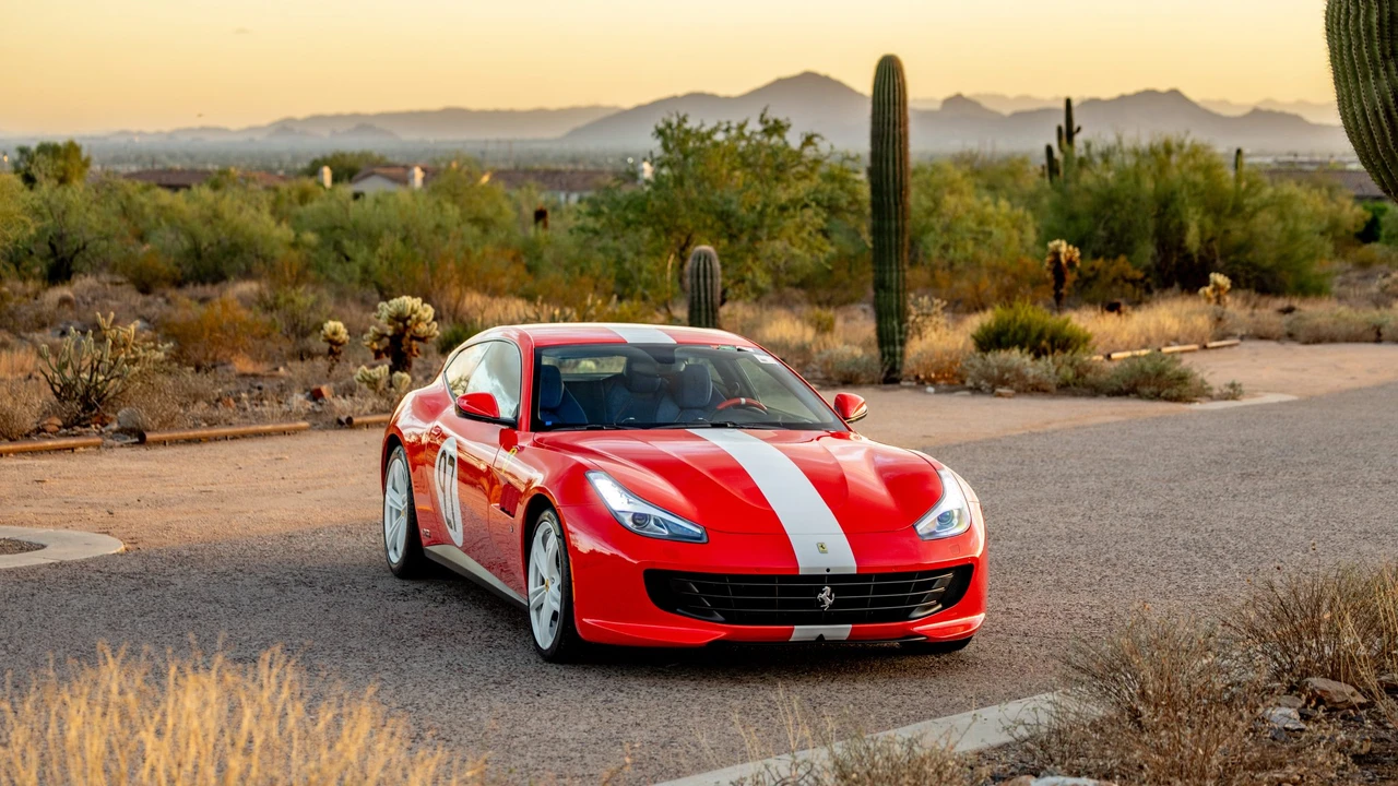 2018 Ferrari GTC4Lusso - Image 15 of 31