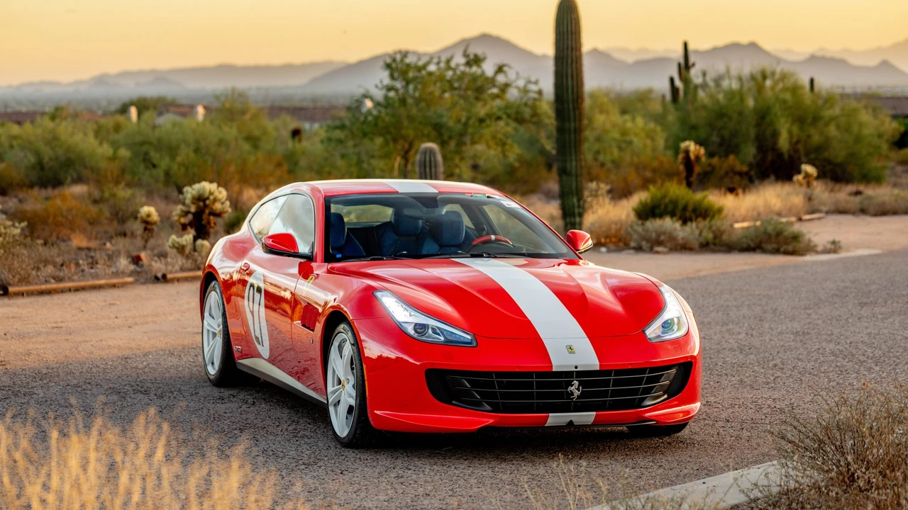 2018 Ferrari GTC4Lusso - Image 16 of 31