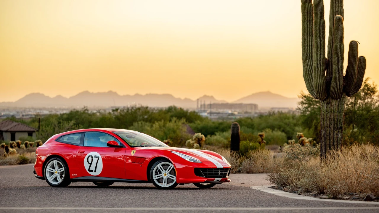 2018 Ferrari GTC4Lusso - Image 26 of 31
