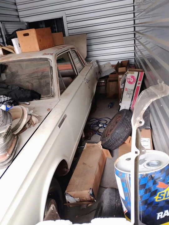 Plymouth Valiant - Image 2 of 9