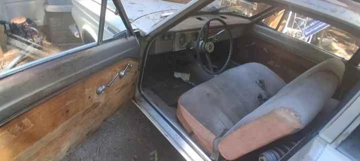 Plymouth Valiant - Image 8 of 9