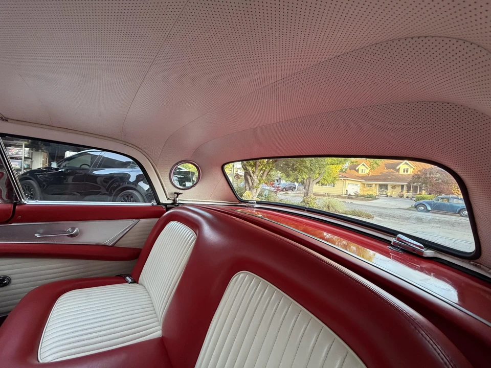 1955 Ford Thunderbird 1st Gen - Image 28 of 31
