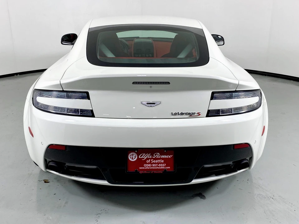 2017 Aston Martin V12 Vantage (2010-2018) - Image 11 of 31