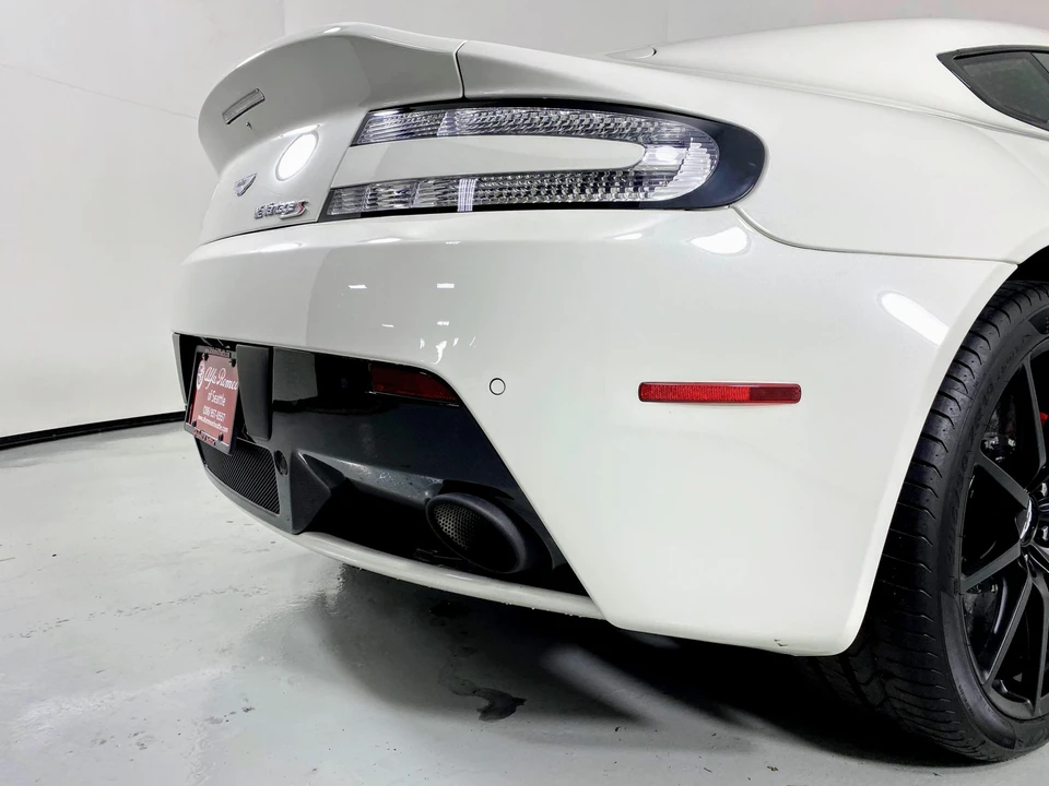 2017 Aston Martin V12 Vantage (2010-2018) - Image 19 of 31