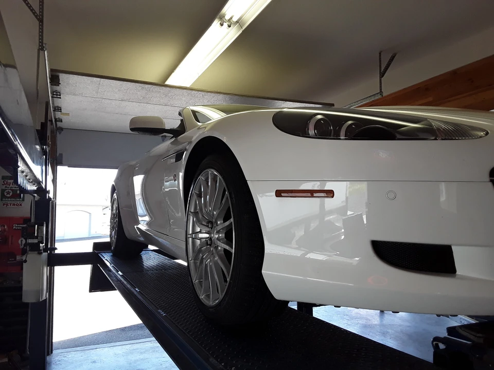2009 Aston Martin DB9 - Image 17 of 31