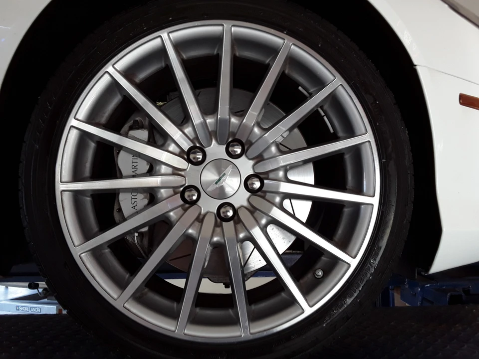 2009 Aston Martin DB9 - Image 23 of 31