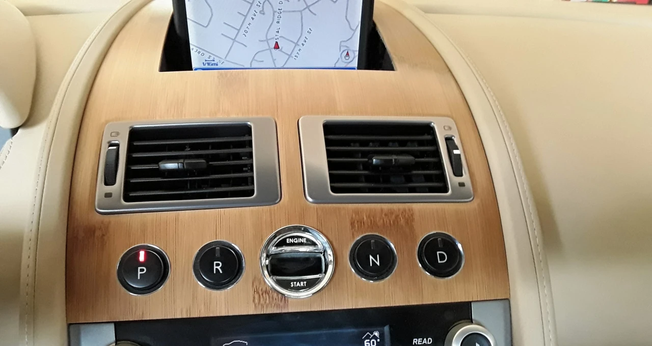 2009 Aston Martin DB9 - Image 30 of 31