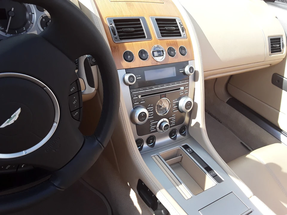 2009 Aston Martin DB9 - Image 28 of 31