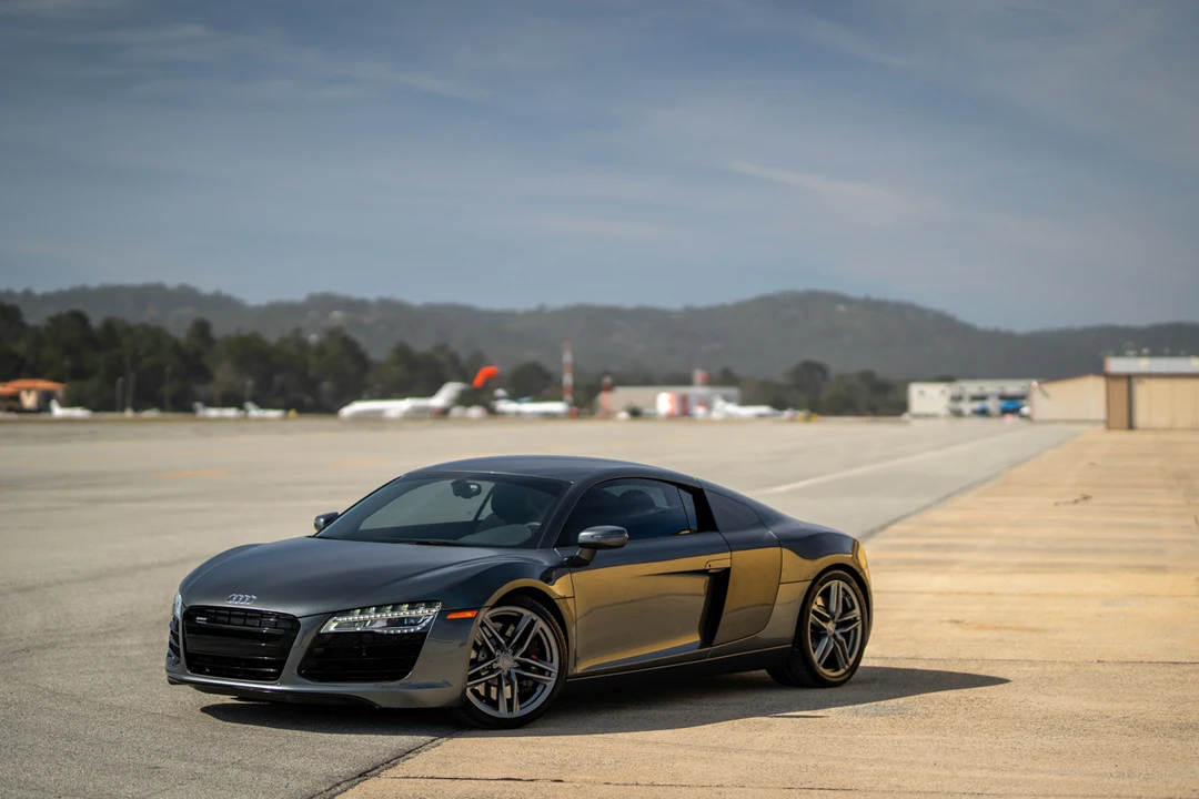 2015 Audi 42 R8 - Image 5 of 31