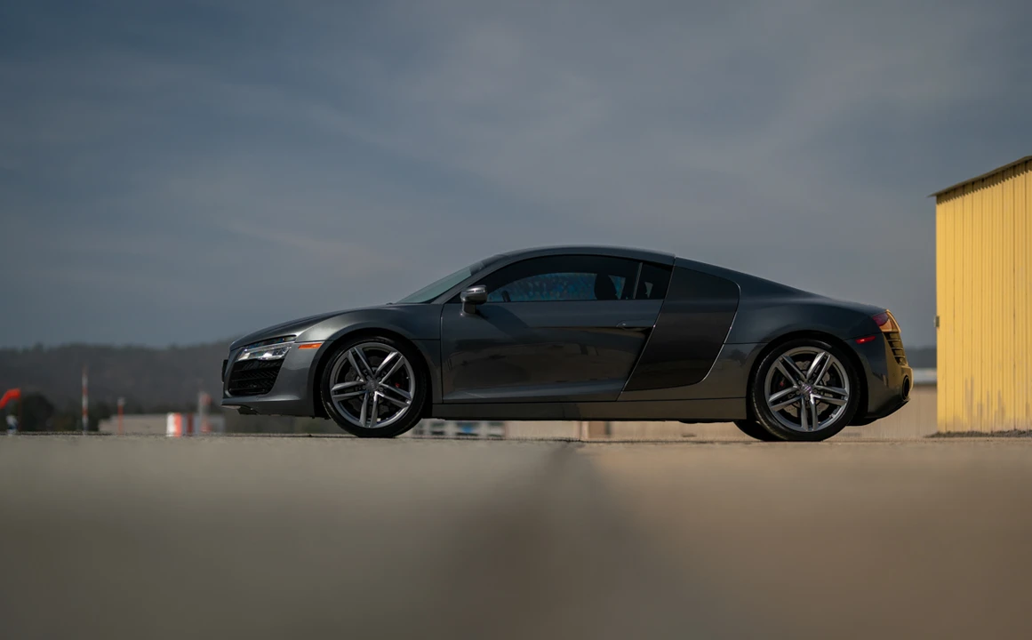 2015 Audi 42 R8 - Image 6 of 31