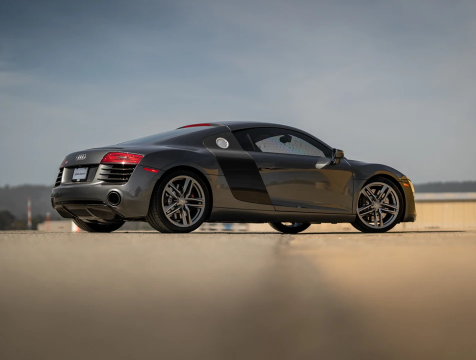 2015 Audi 42 R8 - Image 19 of 31
