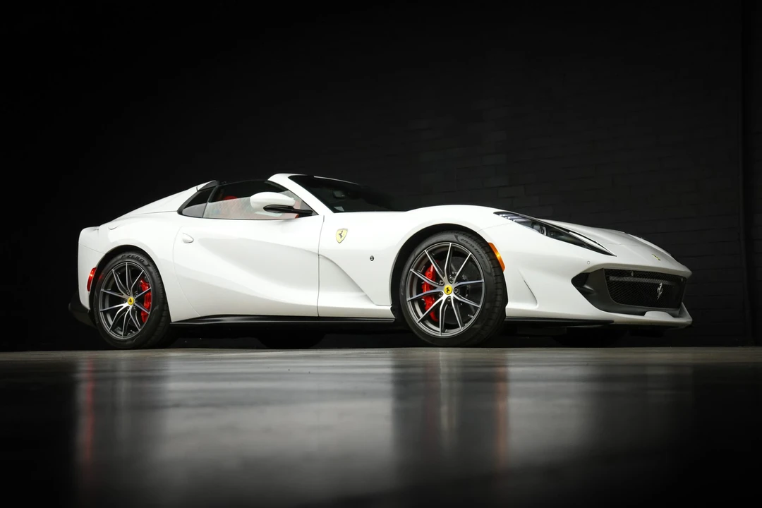 2022 Ferrari 812 GTS - Image 21 of 31